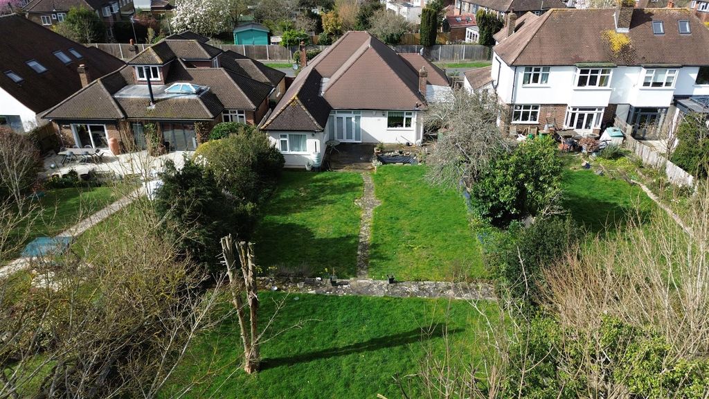 Additional image 8 of 3 bed detached bungalow for saleChaffers Mead, Ashtead KT21