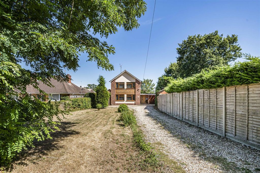 Additional image 18 of 4 bed detached house for saleShinfield Road, Shinfield, Reading RG2