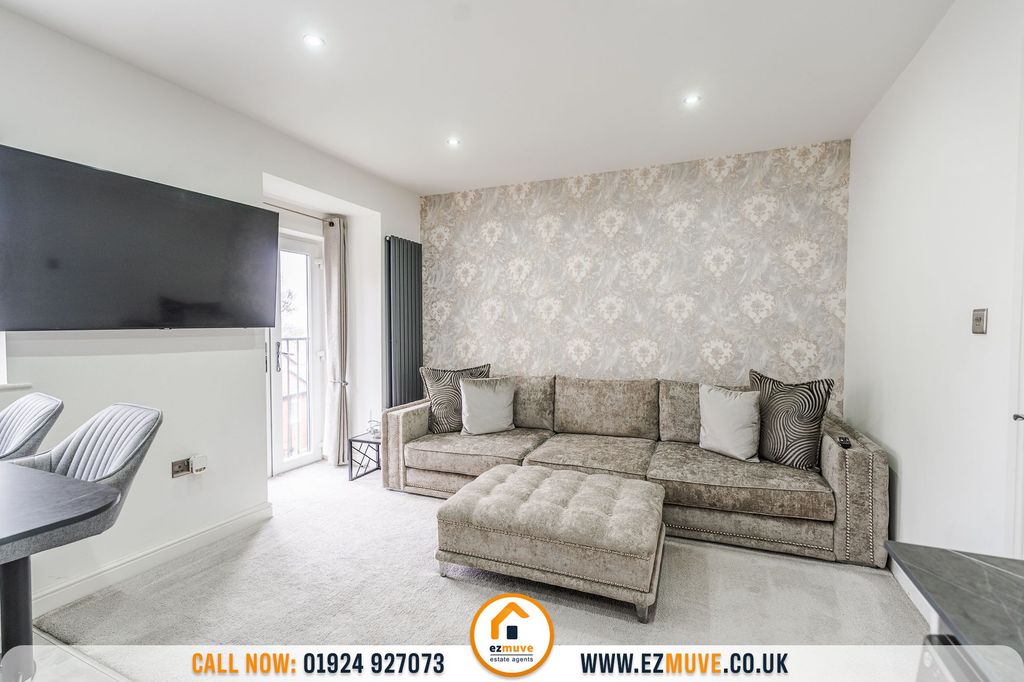 Additional image 6 of 2 bed flat for saleAlder Mews, Batley WF17