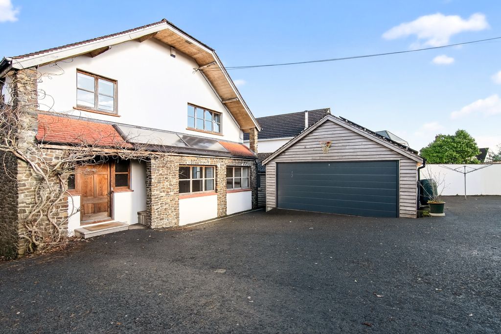 Additional image 20 of 5 bed detached house for saleLynhurst Avenue, Barnstaple EX31