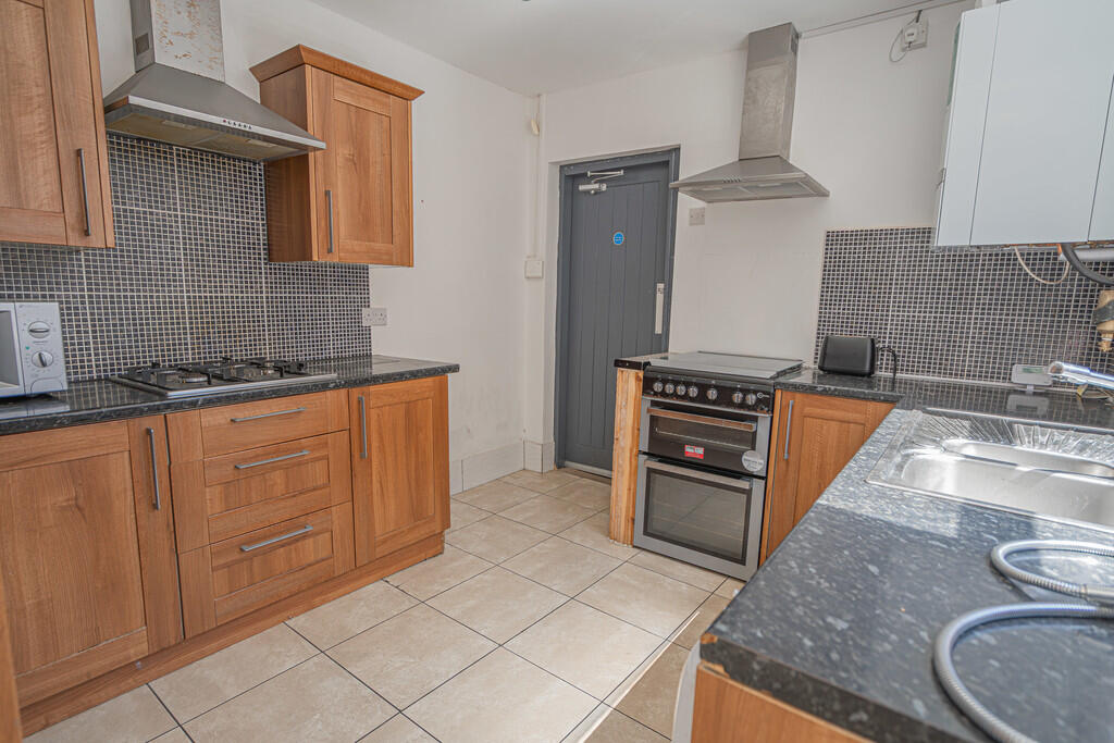 Yardley Wood Road, Moseley , Birmingham photo 2