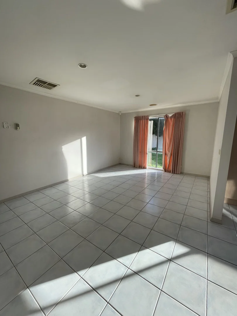Additional image 11 of 3 Ranmore Grove, Caroline Springs VIC 3023