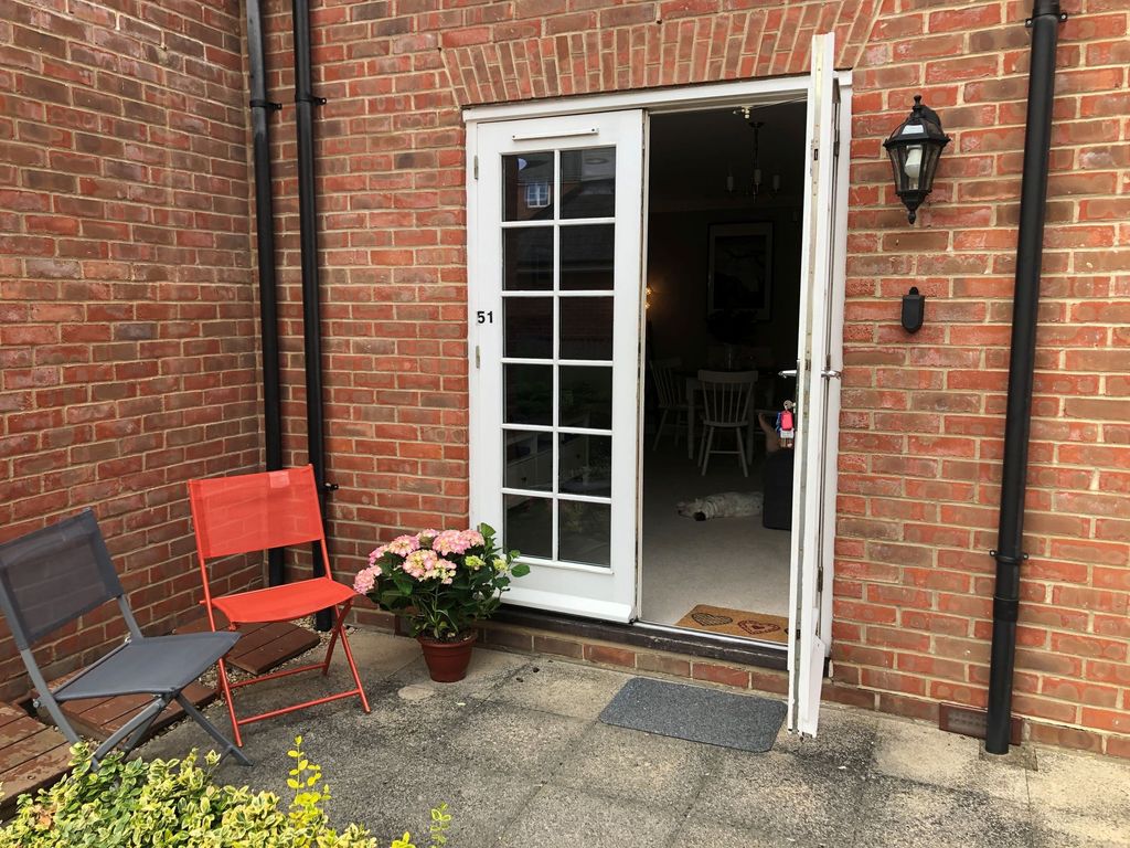 Additional image 4 of 2 bed flat for saleVineyard, Abingdon OX14