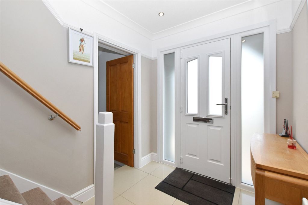 Additional image 25 of 4 bed semi-detached house for saleCumberland Drive, Bexleyheath DA7