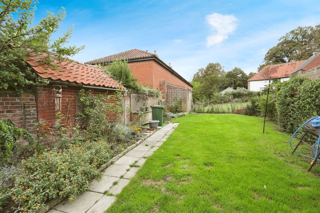 Additional image 2 of 2 bed flat for saleBridge Street, Framlingham, Woodbridge IP13