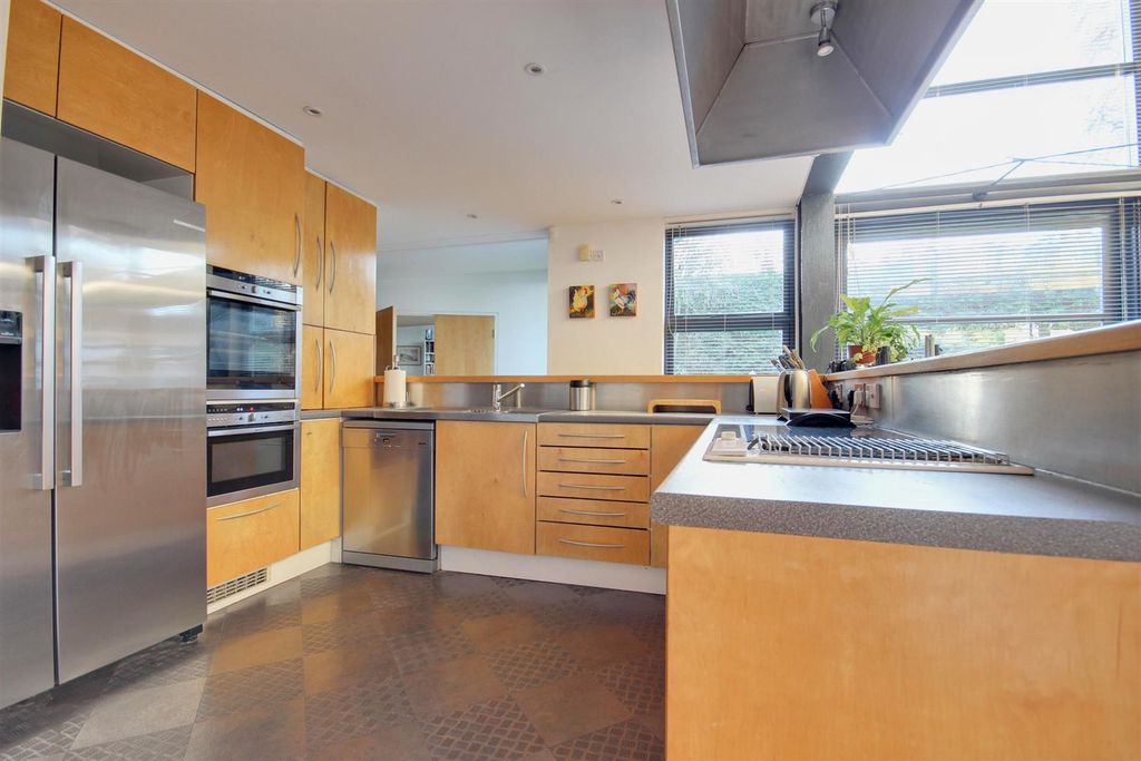 Additional image 4 of 3 bed detached house for saleGrosvenor Place, Beverley HU17