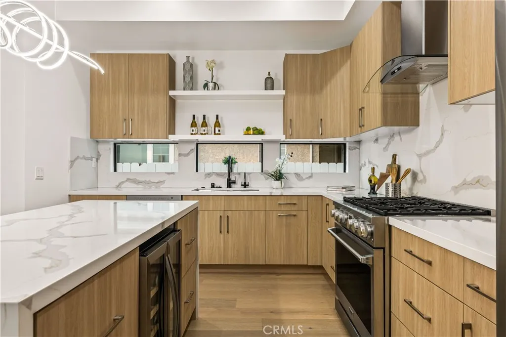 Additional image 16 of 1170 S Lucerne Blvd, Los Angeles, CA 90019