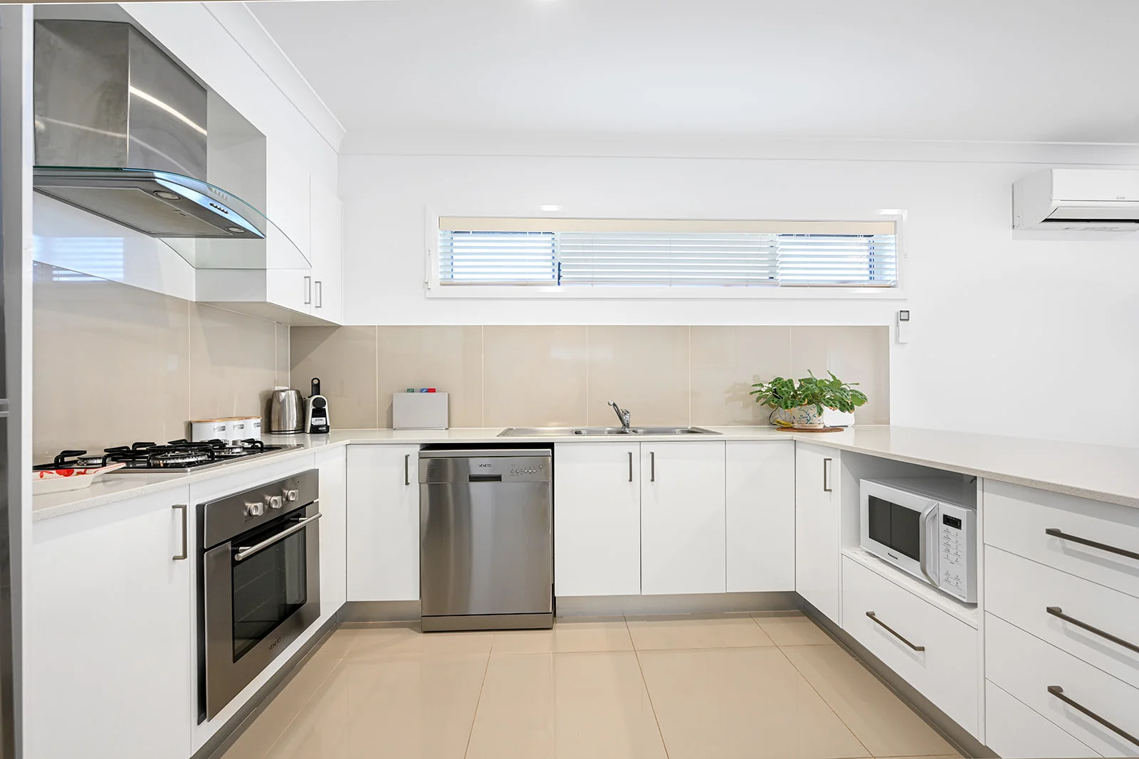 6 Aloe Vera Place, Orange NSW 2800 photo 2