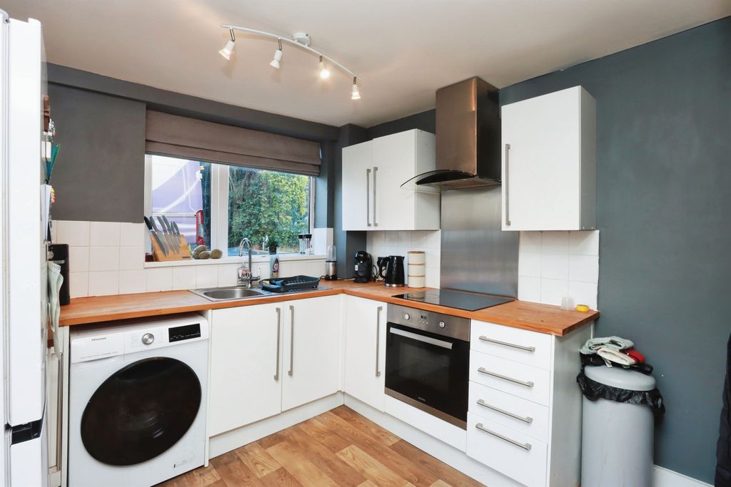 Additional image 16 of 3 bed end terrace house for saleQuarry Bank Road, Chesterfield S41