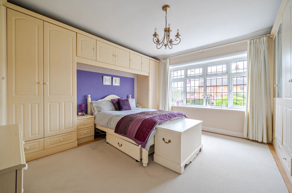 Additional image 13 of 4 bed detached house for saleCranmore Lane, Aldershot, Hampshire GU11
