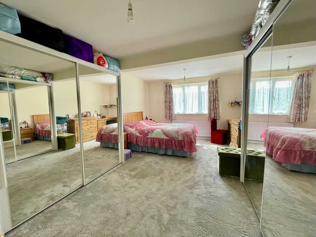 Additional image 5 of 4 bed detached house for saleMountbatten Drive, Biggleswade SG18