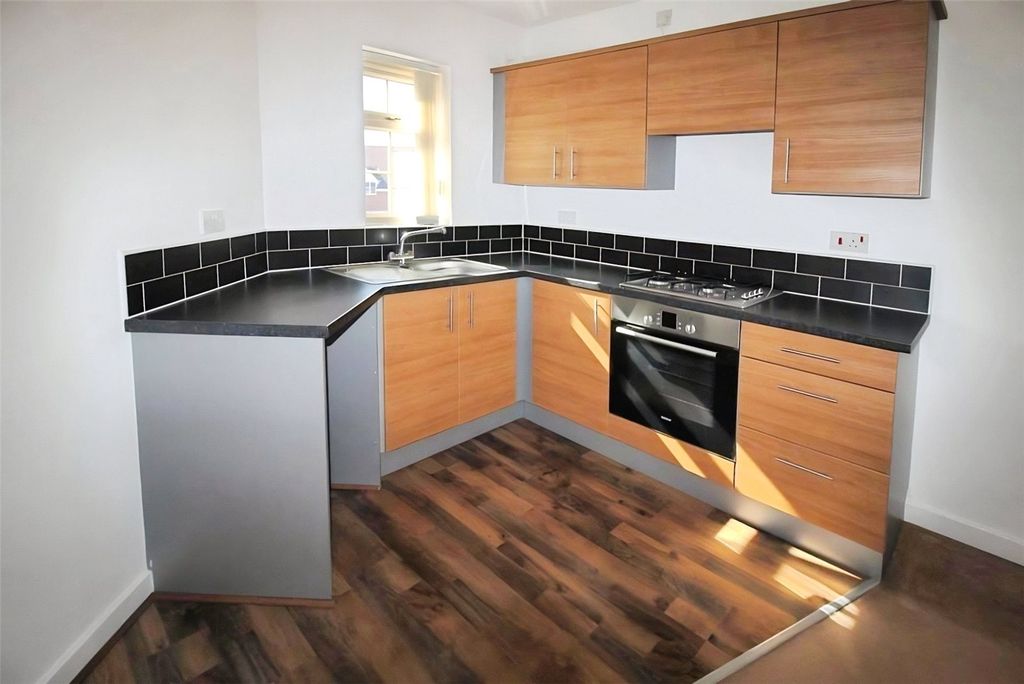 Additional image 2 of 2 bed flat for saleFarnley Road, Woodfield Plantation, Doncaster, South Yorkshire DN4