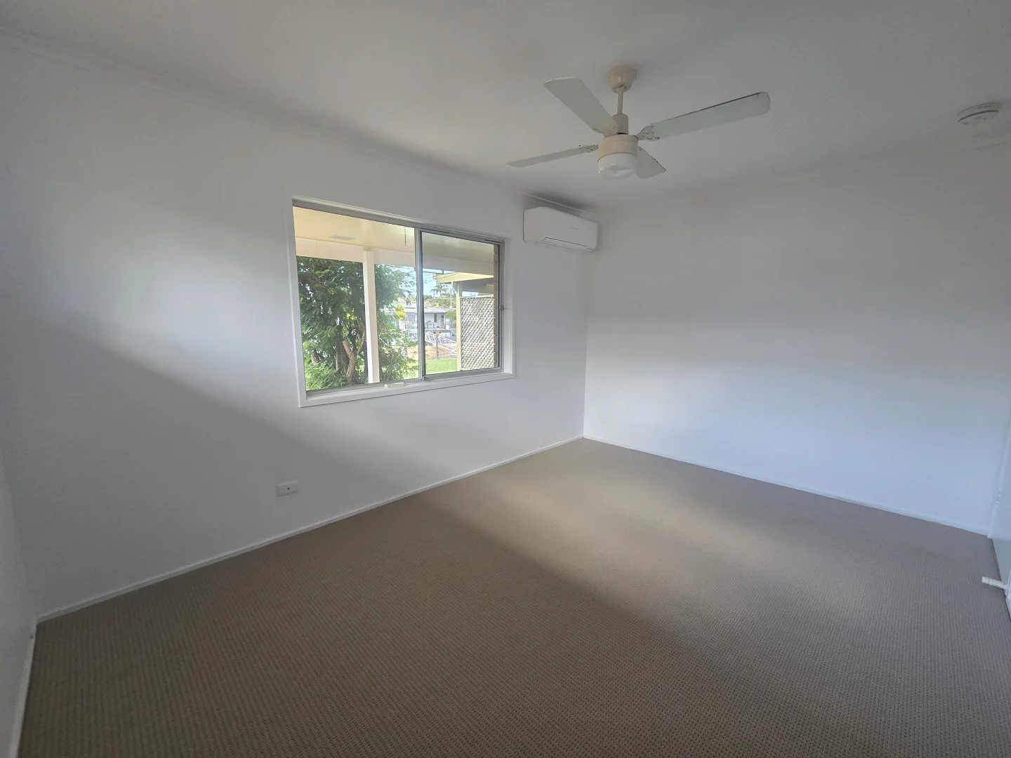 Additional image 11 of 102 Rio Vista Boulevard, Broadbeach Waters QLD 4218