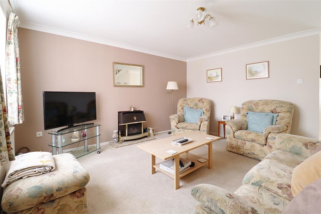 Additional image 3 of 3 bed detached house for saleElmbourne Drive, Belvedere DA17