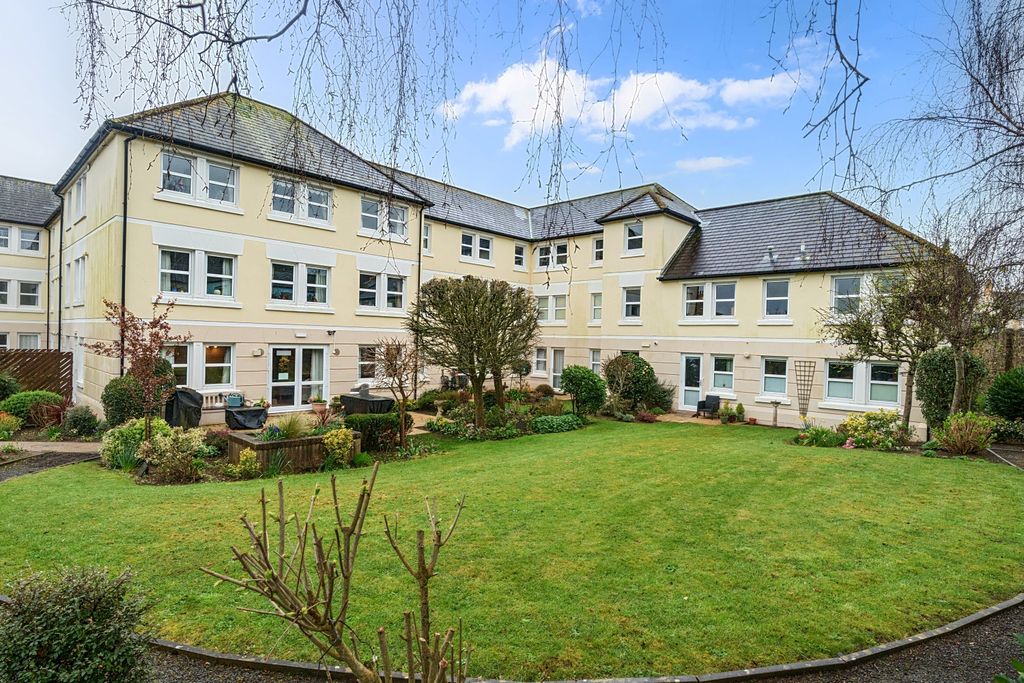 1 bed flat for saleBarum Court, Litchdon Street, Barnstaple, Devon EX32