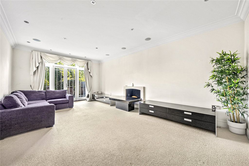 Additional image 5 of 5 bed detached house for saleQuinta Drive, Barnet EN5