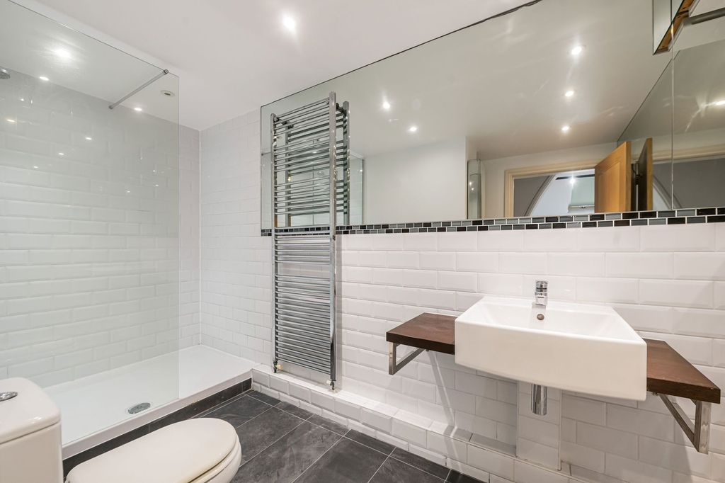 Additional image 16 of 2 bed flat for saleCrescent Road, Beckenham BR3