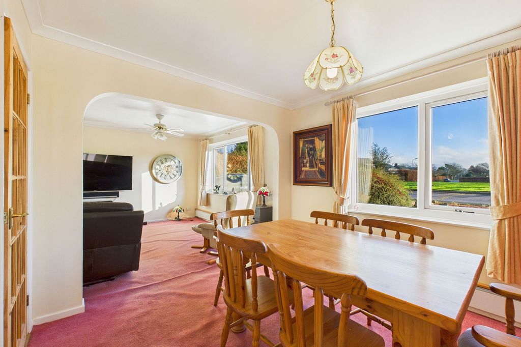 5 bed detached house for saleMeadowfield, Gosforth CA20 photo 4