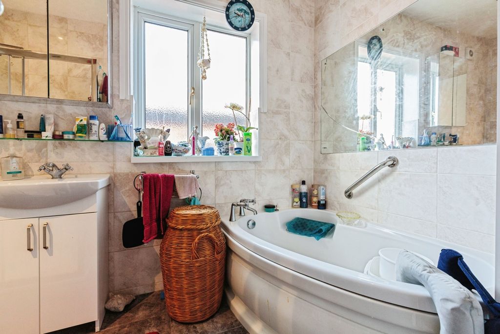 Additional image 11 of 5 bed semi-detached house for saleGrange Road, Lytham St. Annes, Lancashire FY8