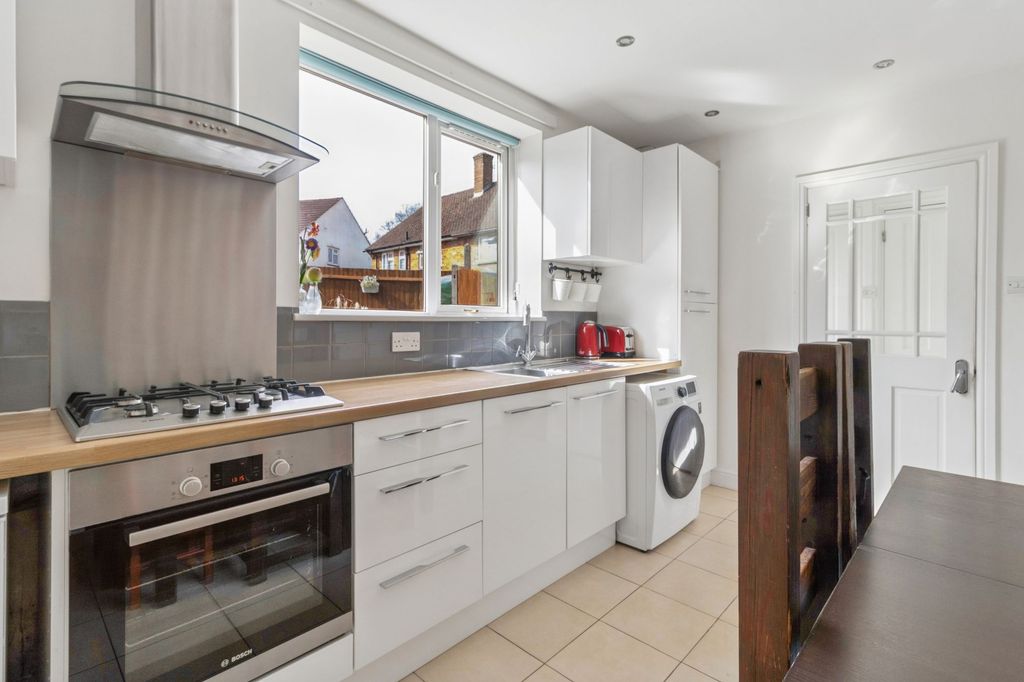 Additional image 5 of 3 bed terraced house for saleChilwell Gardens, Watford WD19