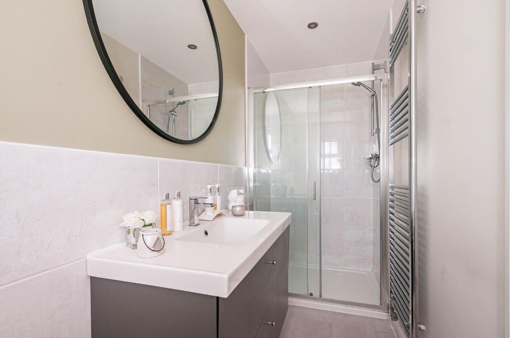 Additional image 15 of 4 bed property for saleWinter Place, Beverley HU17