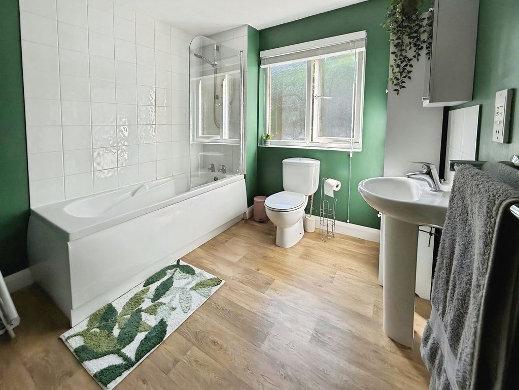 Additional image 9 of 2 bed flat for salePark Lane, Kidderminster DY11