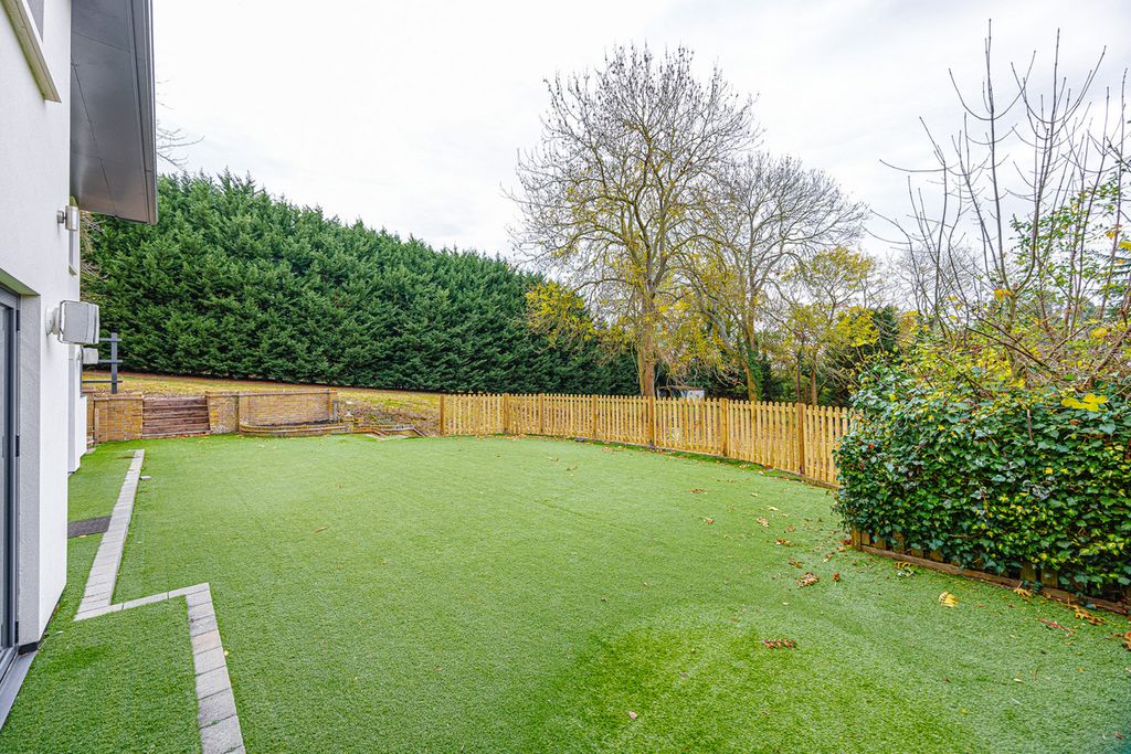 Additional image 44 of 5 bed detached house for saleBowers Road, Benfleet SS7