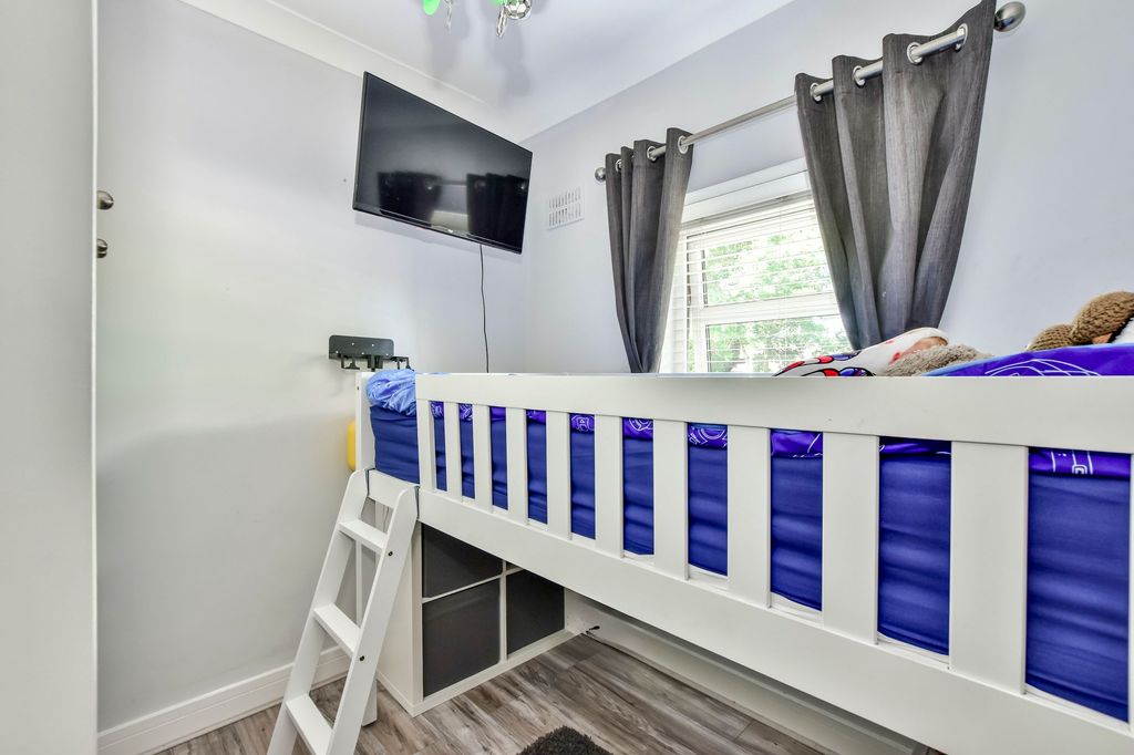 Additional image 22 of 4 bed semi-detached house for saleHazelwood Lane, Abbots Langley WD5
