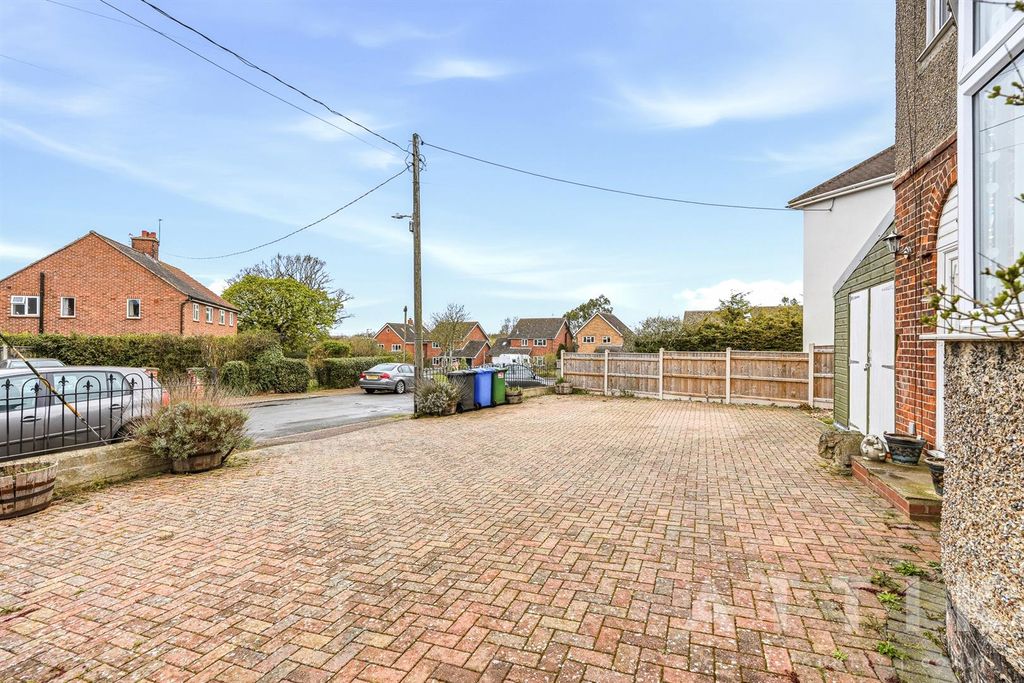 Additional image 30 of 3 bed semi-detached house for saleUpper Avenue, Halesworth IP19