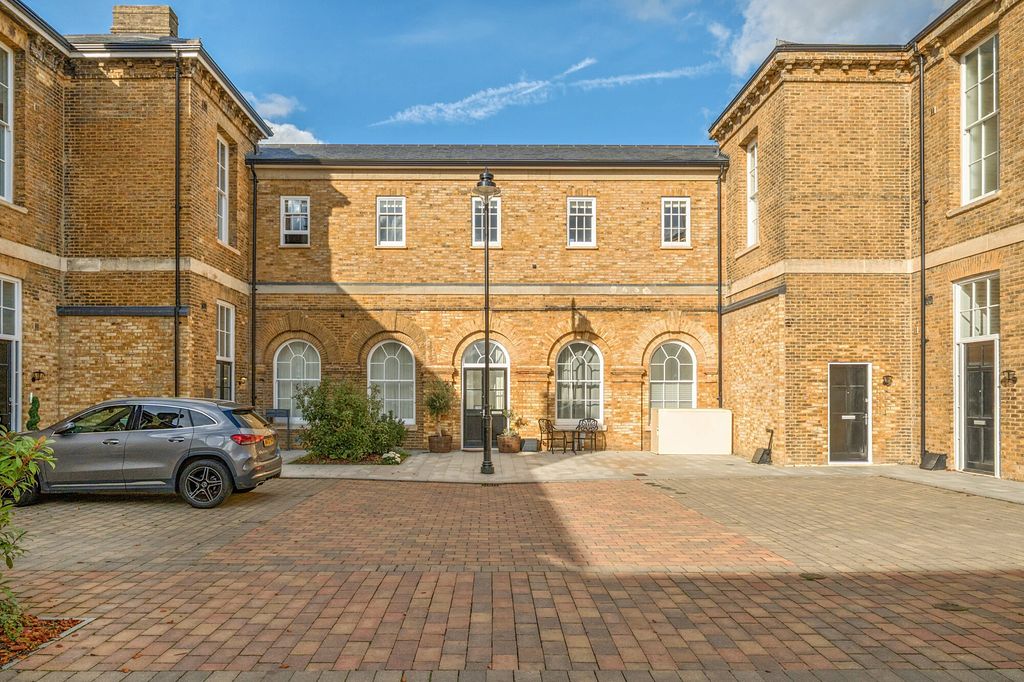 Additional image 10 of 2 bed flat for saleLeishman Views, Aldershot GU11