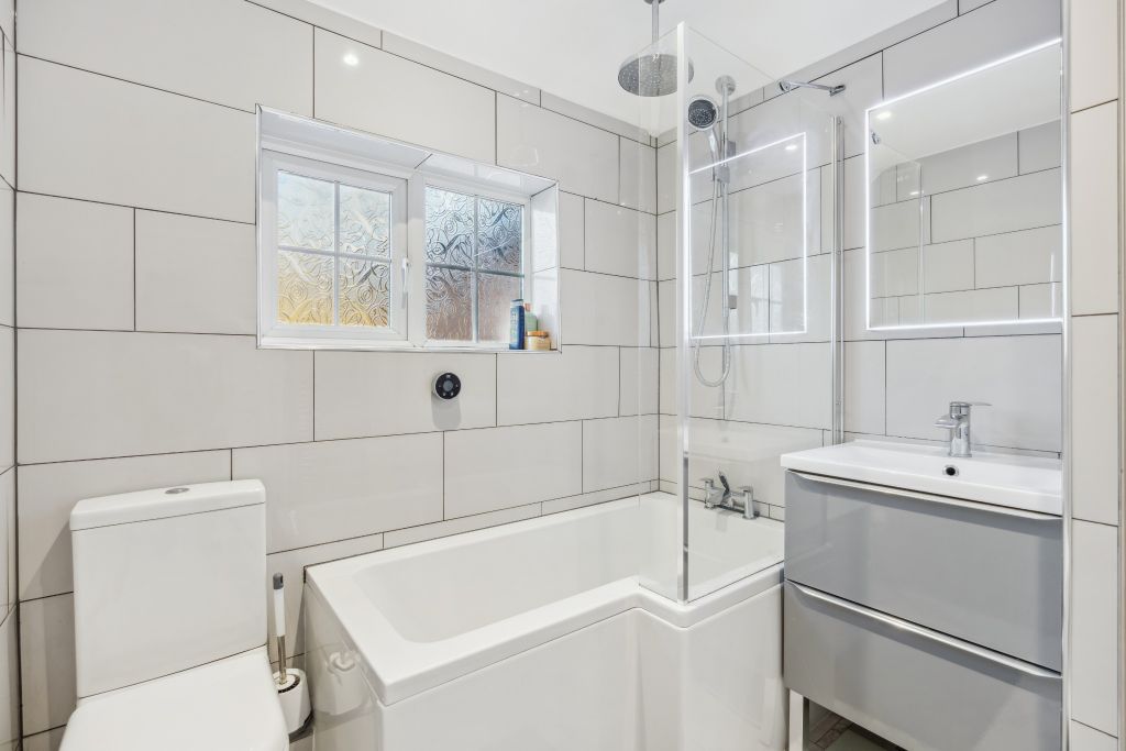 Additional image 11 of 4 bed semi-detached house for saleThe Ridgeway, Amersham HP7