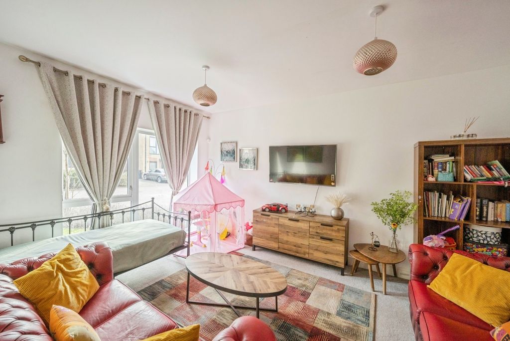Additional image 2 of 3 bed detached house for saleWinscar Road, Doncaster, South Yorkshire DN4