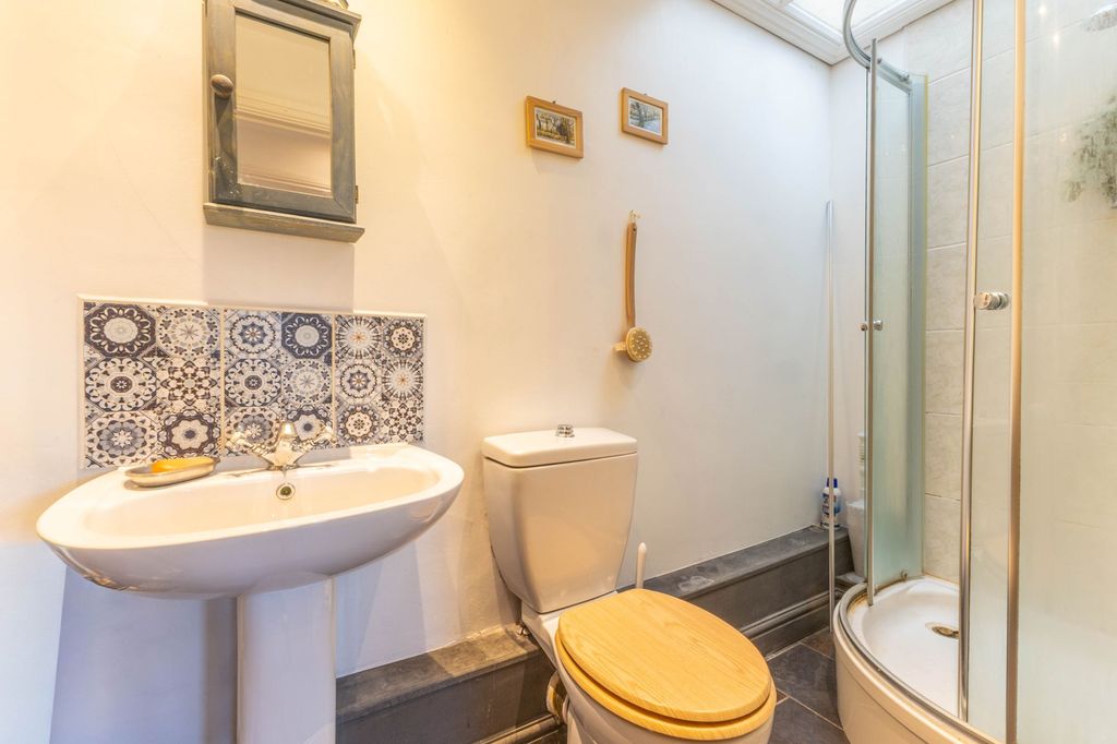 Additional image 16 of 2 bed flat for sale38B Greenside, Kendal LA9