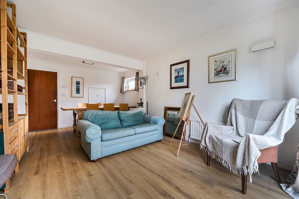Additional image 29 of 6 bed semi-detached house for saleShinfield Road, Reading, Berkshire RG2