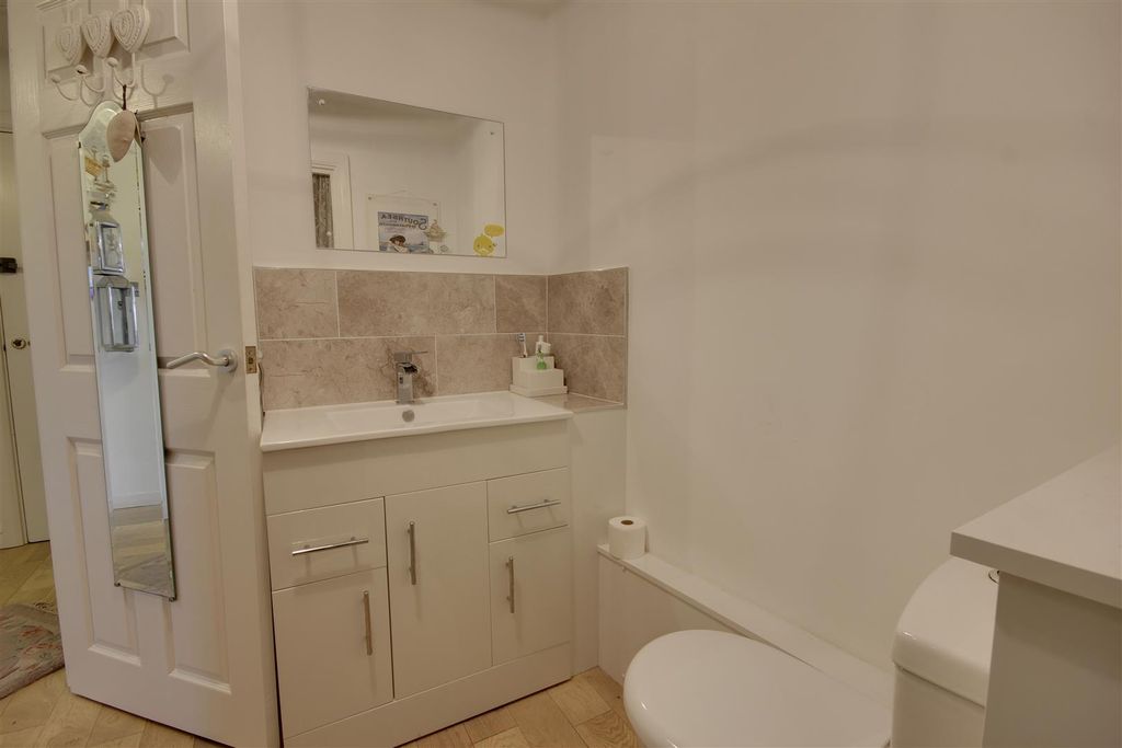 Additional image 11 of 1 bed flat for saleKingston Street, Hull HU1