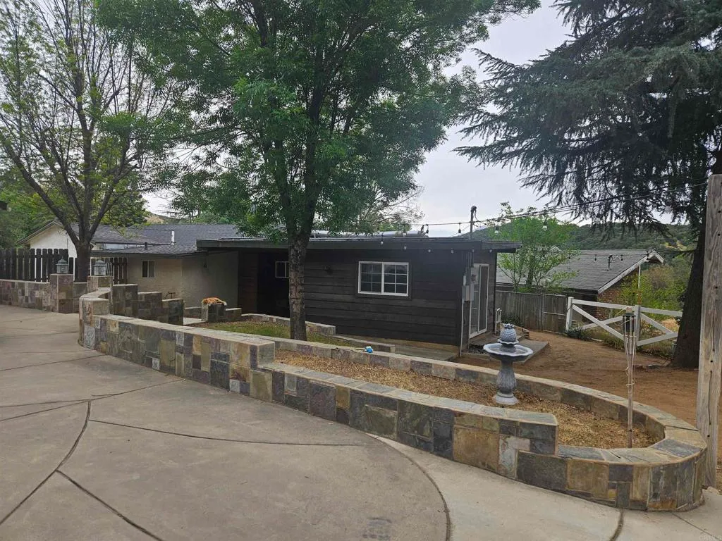 Additional image 38 of 40275 Avenida Cerrovista, Cherry Valley, CA 92223