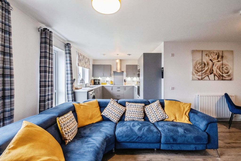 Additional image 4 of 4 bed detached house for saleMaclachlan Place, Inverness IV2