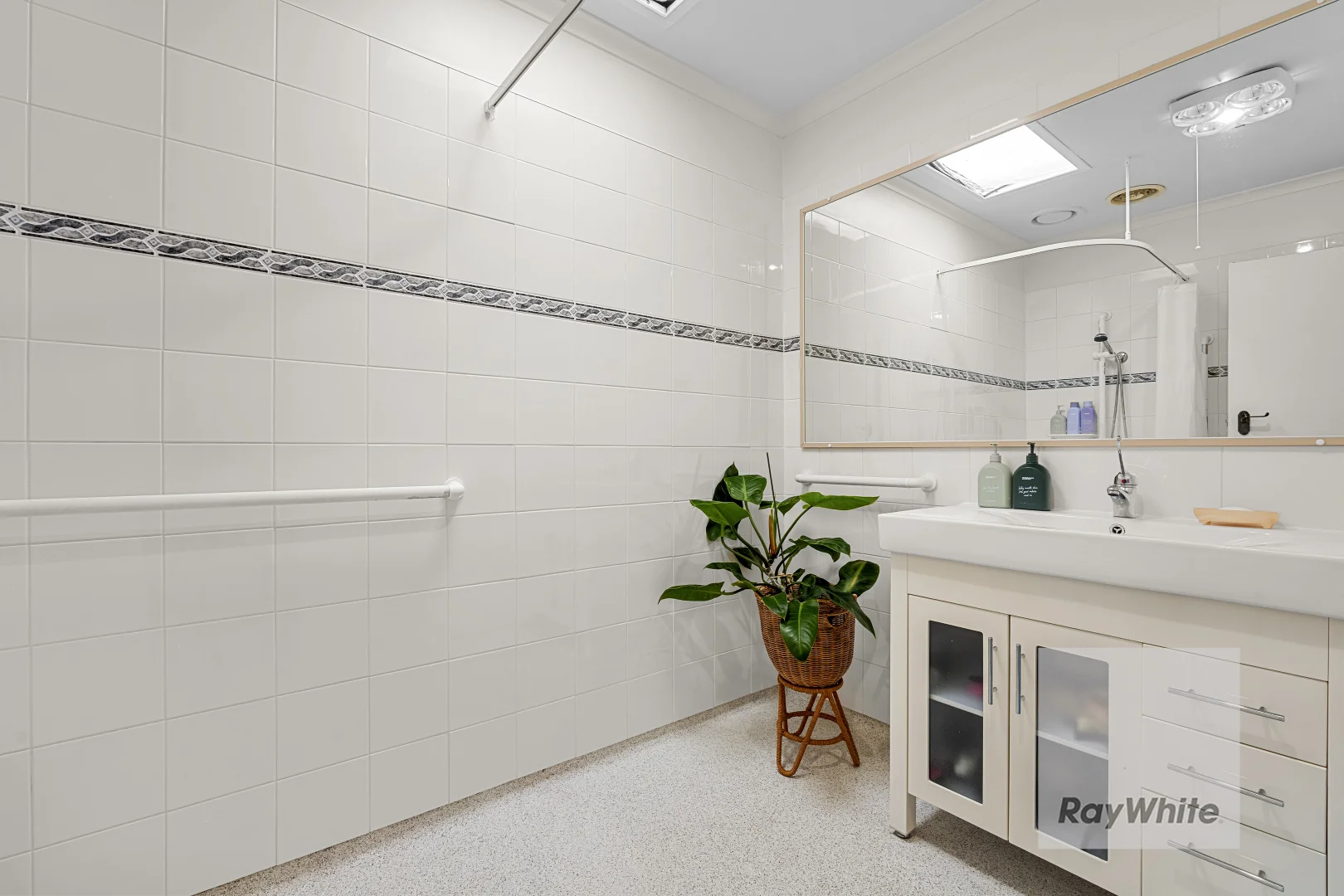 Additional image 10 of 22 Glenn Crescent, Bundoora VIC 3083