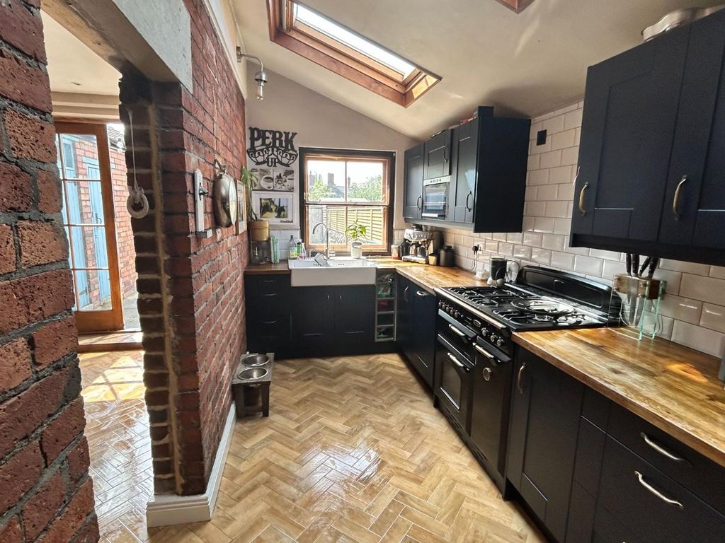 Additional image 15 of 3 bed terraced house for saleLong Row, Belper DE56