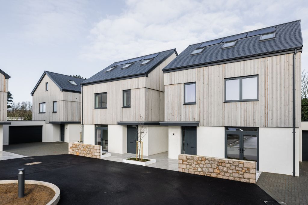 Additional image 3 of 3 bed detached house for saleMelrose, St. Brelade, Jersey JE3