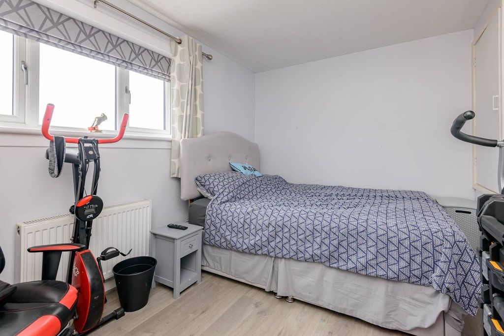 Additional image 10 of 4 bed semi-detached house for saleBaberton Mains Brae, Edinburgh EH14