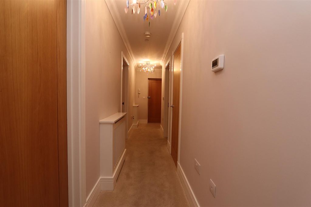 Additional image 5 of 2 bed flat for saleHigh Street, Billericay, Essex CM12