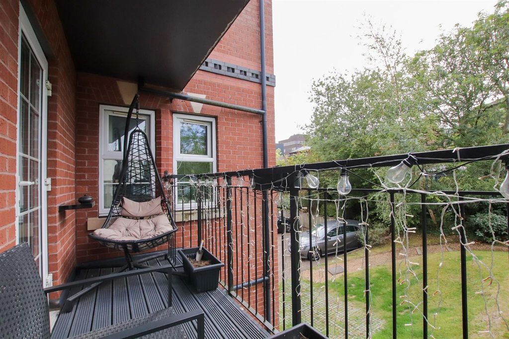 Additional image 11 of 2 bed flat for saleBarrington Road, Altrincham WA14