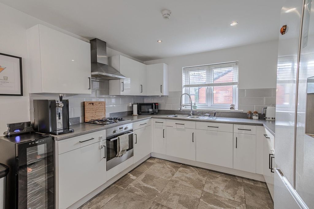 Additional image 29 of 3 bed terraced house for saleFfordd Y Dociau, Barry CF62