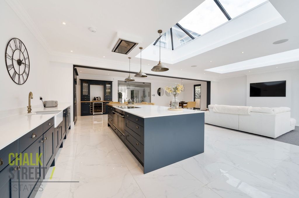 Additional image 4 of 5 bed detached house for saleWoodlands Avenue, Emerson Park RM11