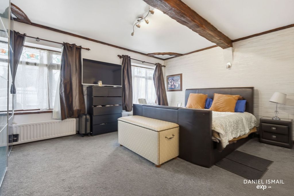 Additional image 12 of 8 bed detached house for saleWelbeck Drive, Langdon Hills, Basildon SS16