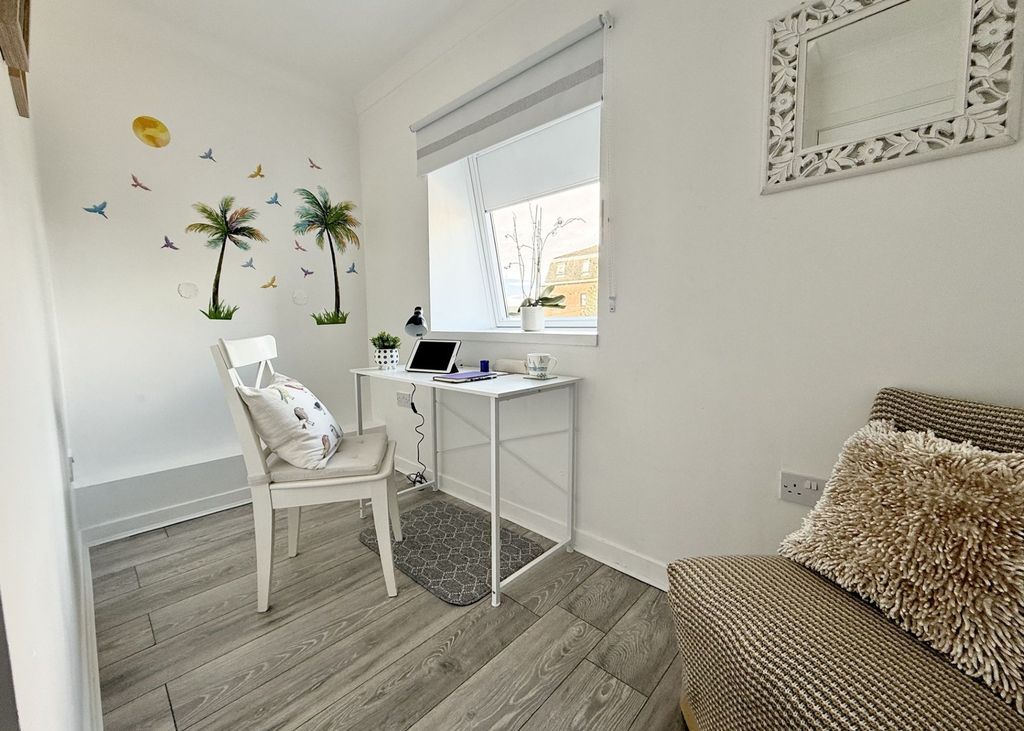 Additional image 12 of 2 bed semi-detached house for sale2 Millborne Mews, 91A Sinclair Street, Helensburgh G84