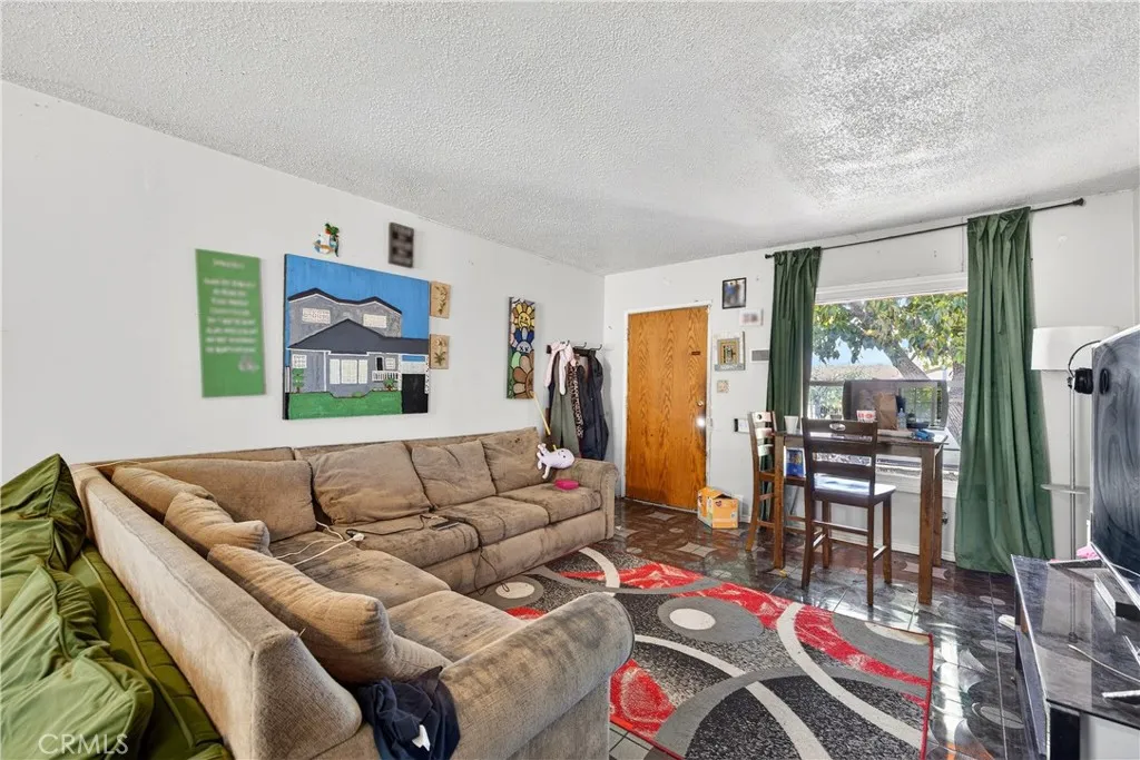 Additional image 5 of 705 S Thorson Avenue, Compton, CA 90221