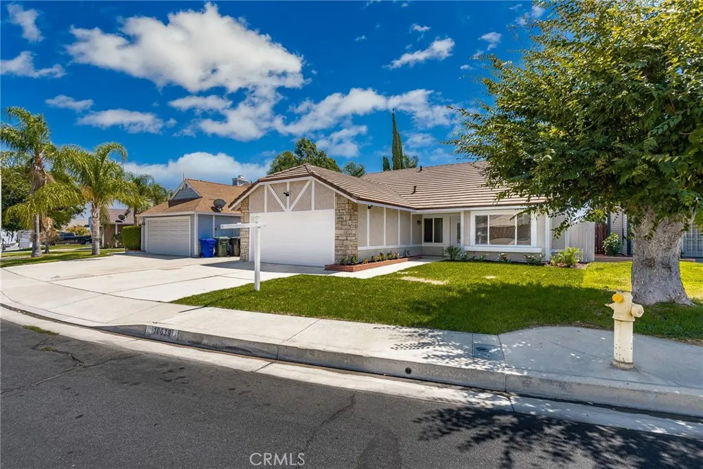 10639 Wildrose Dr, Rancho Cucamonga, CA 91730 photo 3