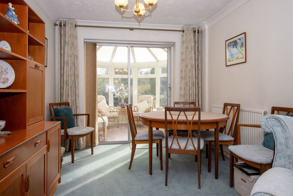 Additional image 4 of 4 bed detached house for saleOrchard Close, Alresford SO24